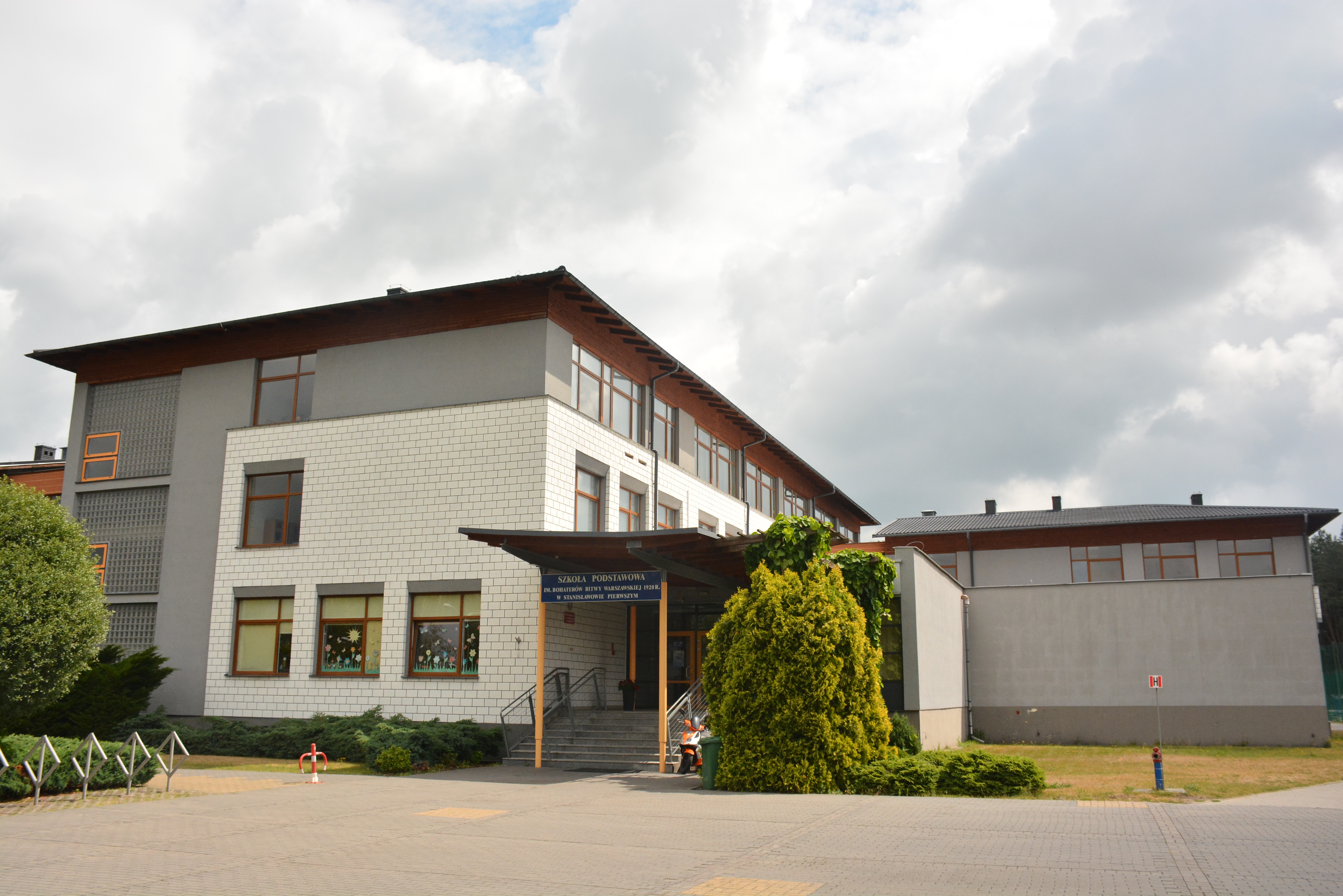 2_dach_szkola